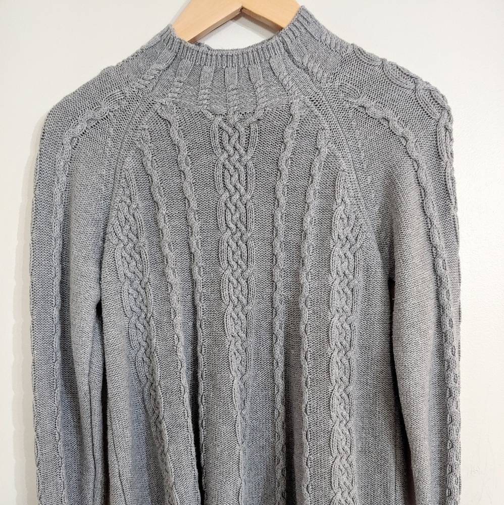 Grey sweater